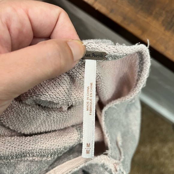 Free People Gray Heathered Sweatshirt Cozy Style - Picture 3 of 3